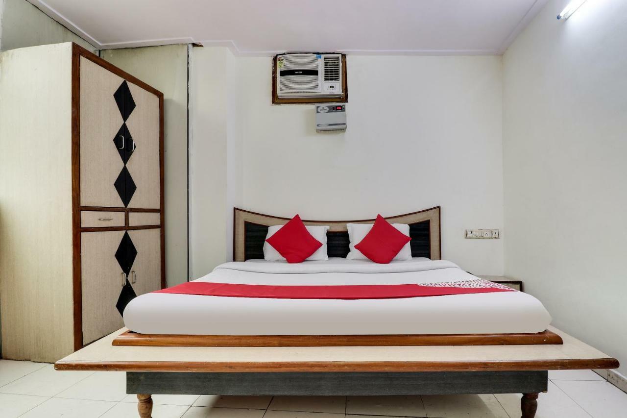 Oyo 45398 Kunal Hotel Etāwah Eksteriør billede