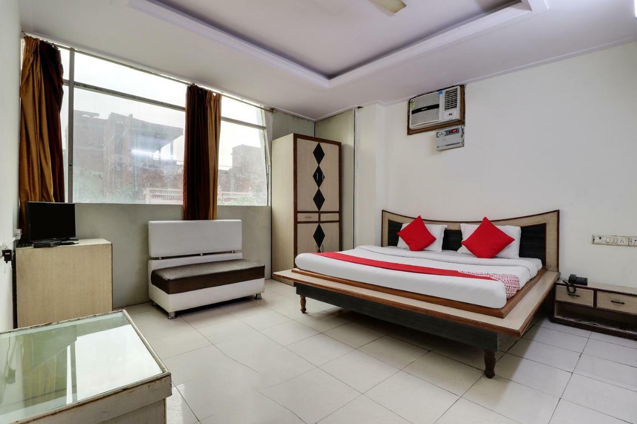 Oyo 45398 Kunal Hotel Etāwah Eksteriør billede
