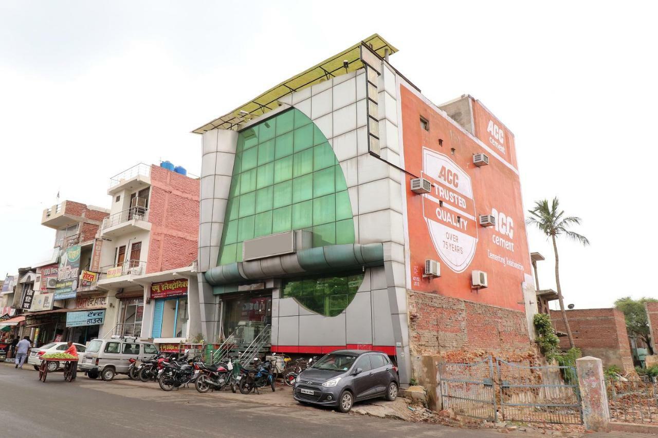 Oyo 45398 Kunal Hotel Etāwah Eksteriør billede